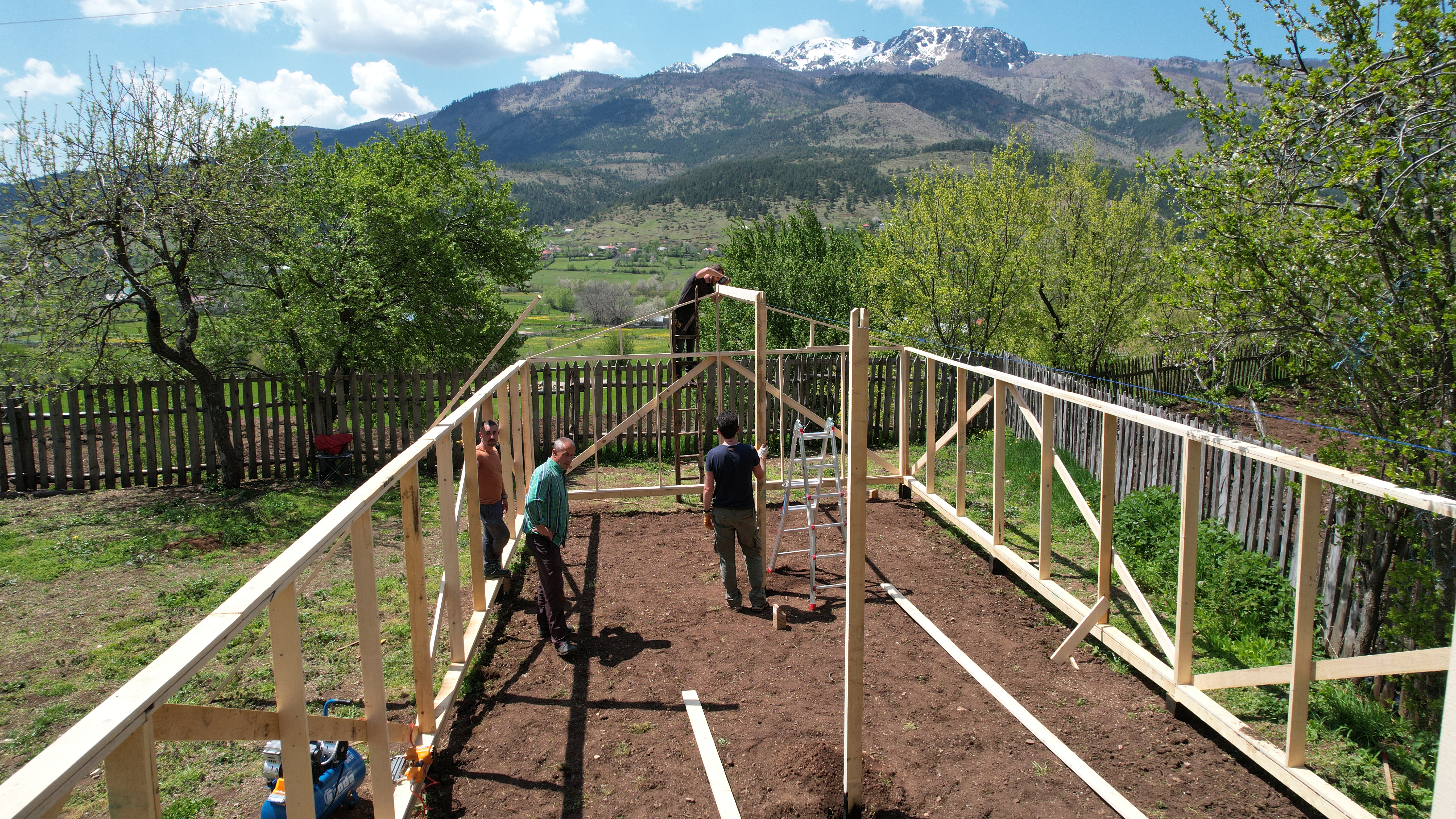 2023: Building our 1st greenhouse in Fushë Lurë